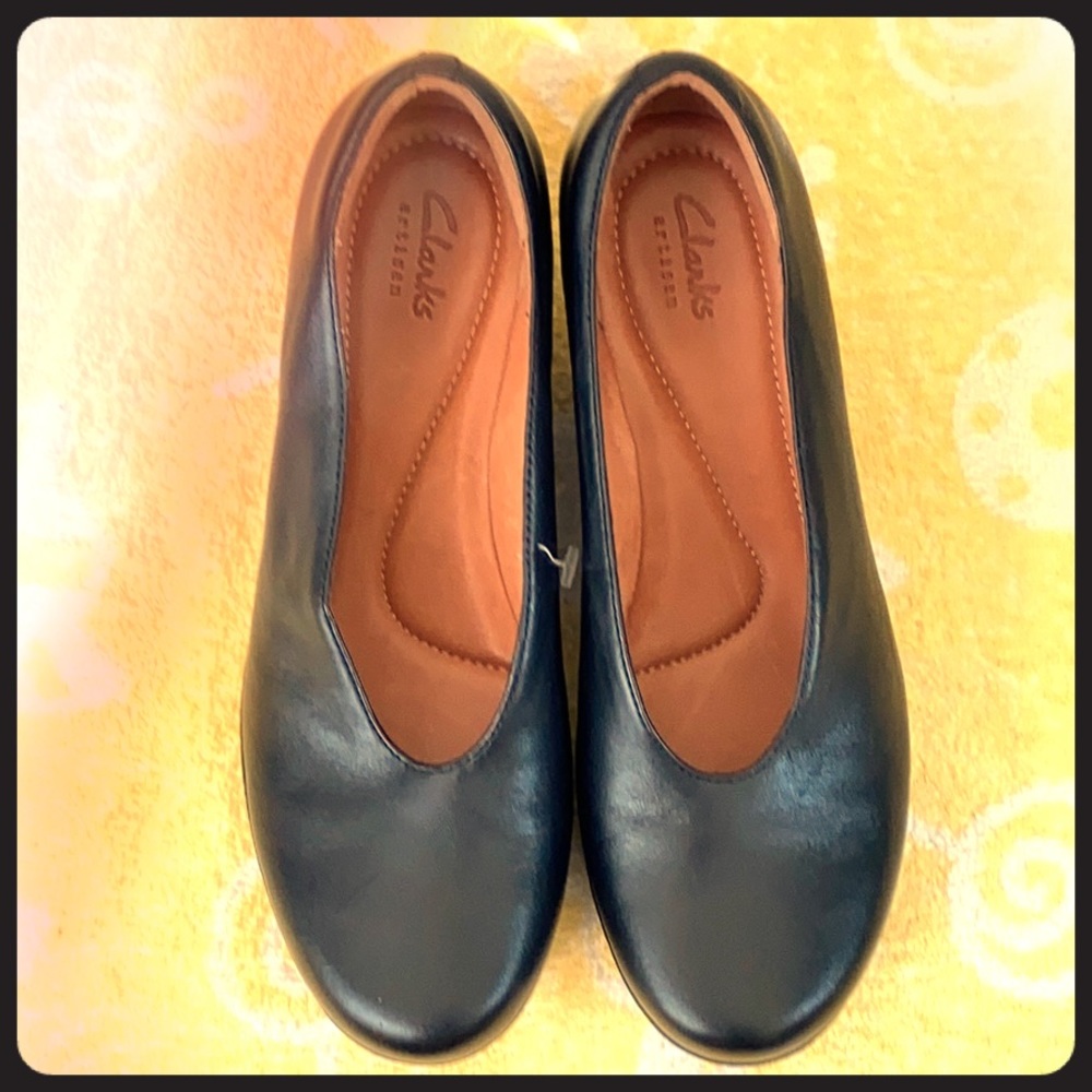 Women's leather shoes